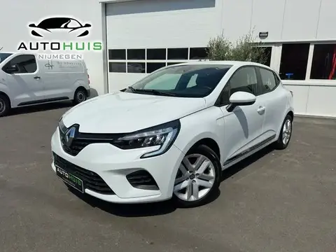 Used RENAULT CLIO Hybrid 2022 Ad 