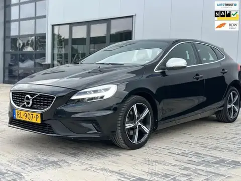 Annonce VOLVO V40 Essence 2018 d'occasion 