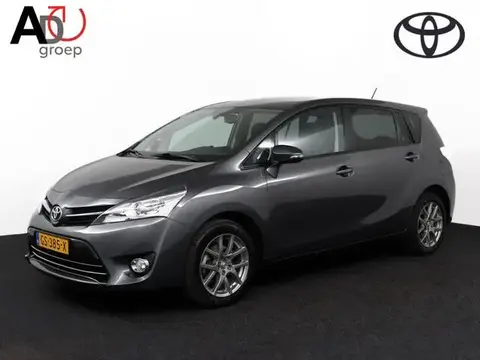 Used TOYOTA VERSO Petrol 2015 Ad 