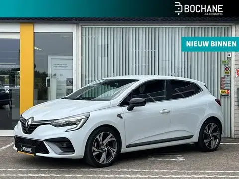 Used RENAULT CLIO Hybrid 2021 Ad 