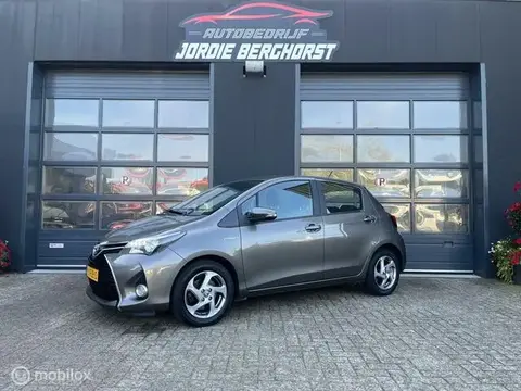 Used TOYOTA YARIS Hybrid 2016 Ad 