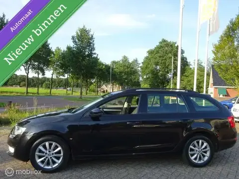 Used SKODA OCTAVIA Petrol 2016 Ad 