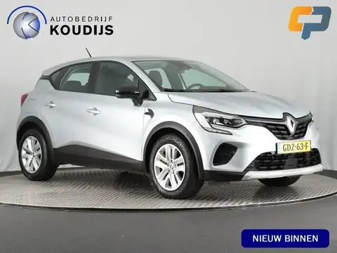 Used RENAULT CAPTUR Hybrid 2021 Ad 