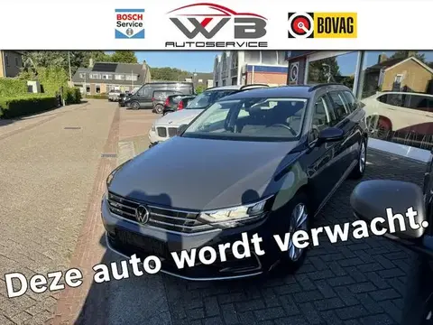 Used VOLKSWAGEN PASSAT Hybrid 2021 Ad 