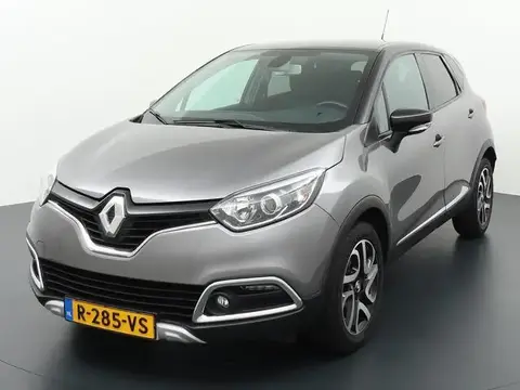 Used RENAULT CAPTUR Petrol 2017 Ad 