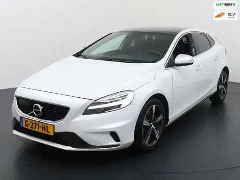 Annonce VOLVO V40 Essence 2019 d'occasion 