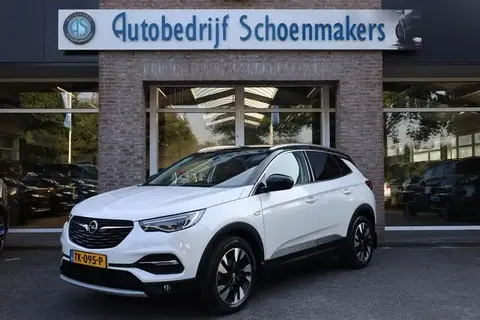 Used OPEL GRANDLAND Petrol 2017 Ad 