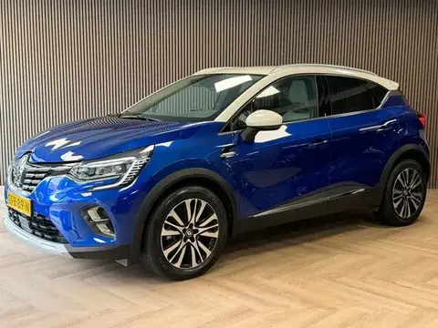 Used RENAULT CAPTUR Hybrid 2022 Ad 