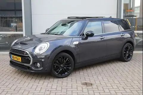 Used MINI CLUBMAN Petrol 2017 Ad 