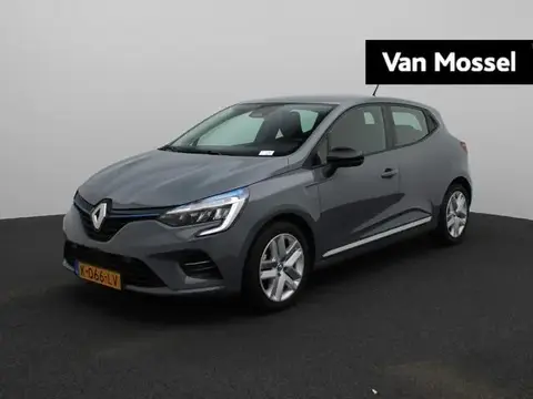 Used RENAULT CLIO Hybrid 2021 Ad 