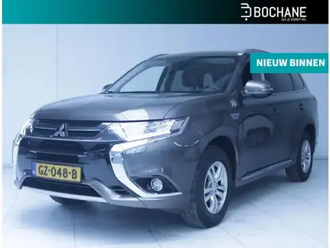 Annonce MITSUBISHI OUTLANDER Hybride 2015 d'occasion 