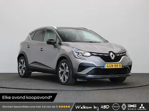 Used RENAULT CAPTUR Hybrid 2022 Ad 