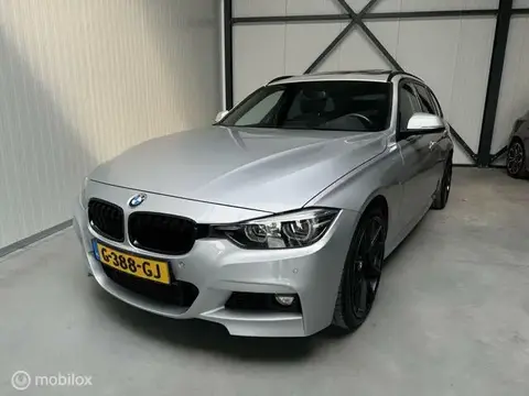 Used BMW SERIE 3 Petrol 2019 Ad 