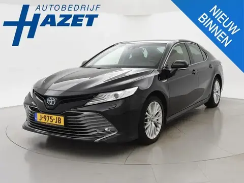 Used TOYOTA CAMRY Hybrid 2019 Ad 