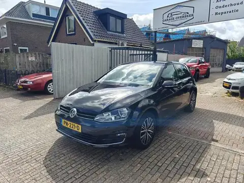 Used VOLKSWAGEN GOLF Petrol 2016 Ad 