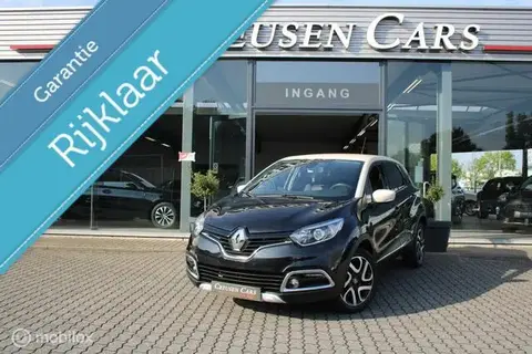 Used RENAULT CAPTUR Petrol 2017 Ad 