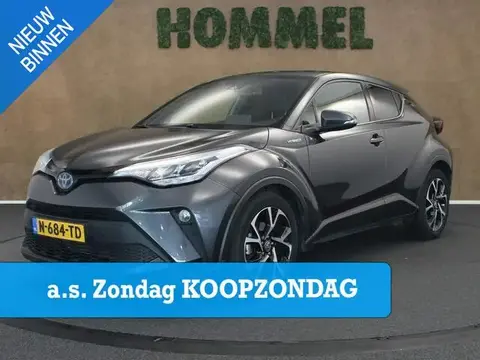 Used TOYOTA C-HR Hybrid 2021 Ad 