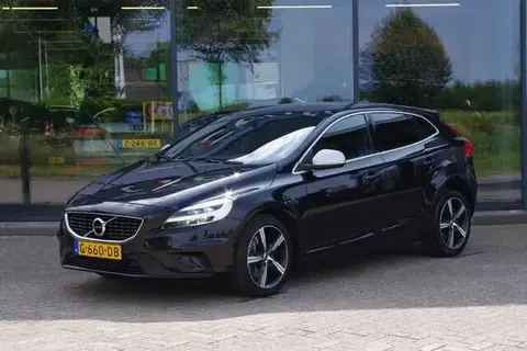 Annonce VOLVO V40 Essence 2019 d'occasion 