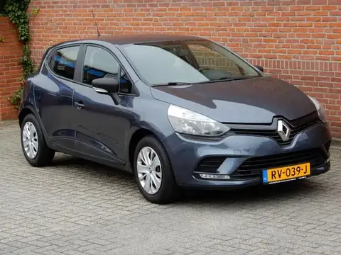 Used RENAULT CLIO Petrol 2018 Ad 