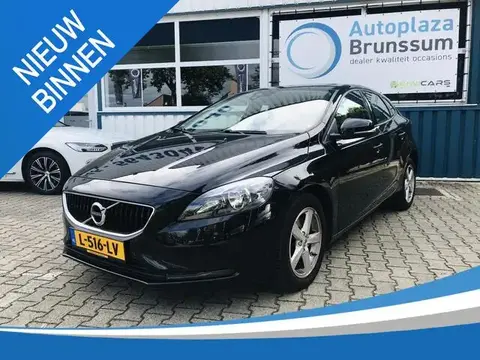 Annonce VOLVO V40 Essence 2017 d'occasion 