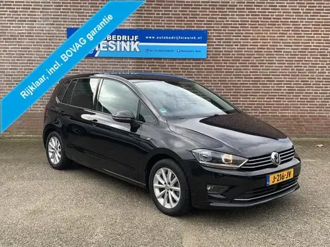 Used VOLKSWAGEN GOLF Petrol 2016 Ad 