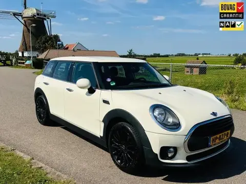 Annonce MINI CLUBMAN Essence 2015 d'occasion 