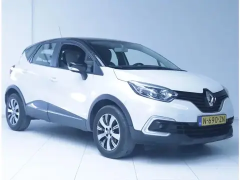 Used RENAULT CAPTUR Petrol 2019 Ad 