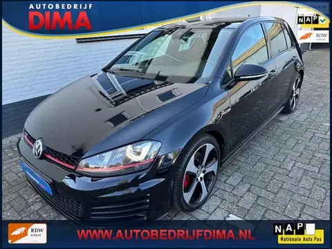 Used VOLKSWAGEN GOLF Petrol 2016 Ad 