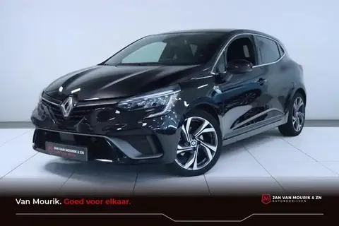 Used RENAULT CLIO Hybrid 2022 Ad 