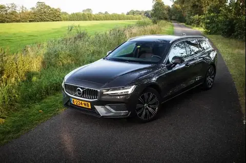 Used VOLVO V60 Hybrid 2021 Ad 