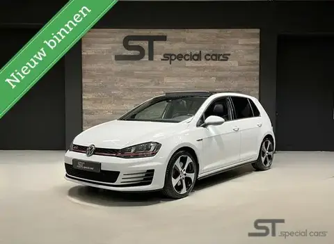 Used VOLKSWAGEN GOLF Petrol 2015 Ad 