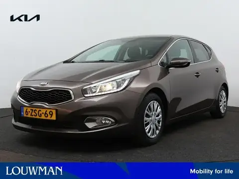 Used KIA CEED Petrol 2015 Ad 