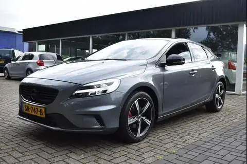 Annonce VOLVO V40 Essence 2018 d'occasion 