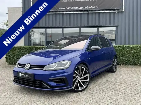 Used VOLKSWAGEN GOLF Petrol 2017 Ad 