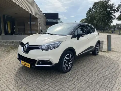 Used RENAULT CAPTUR Petrol 2015 Ad 