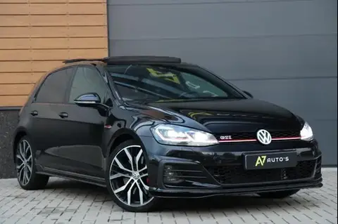 Used VOLKSWAGEN GOLF Petrol 2018 Ad 