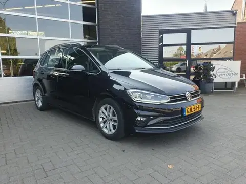 Used VOLKSWAGEN GOLF Petrol 2019 Ad 