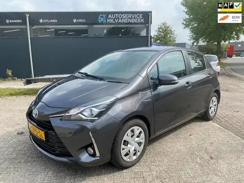 Used TOYOTA YARIS Hybrid 2019 Ad 