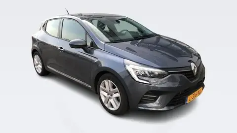 Used RENAULT CLIO Hybrid 2021 Ad 