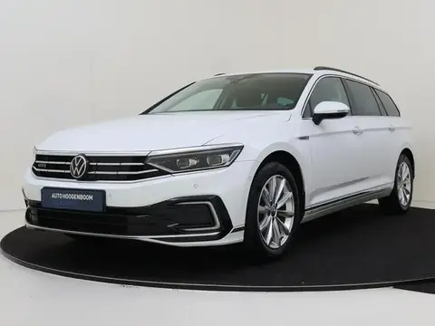 Used VOLKSWAGEN PASSAT Hybrid 2021 Ad 