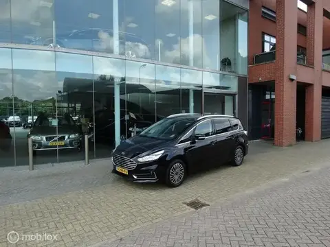 Used FORD S-MAX Hybrid 2022 Ad 