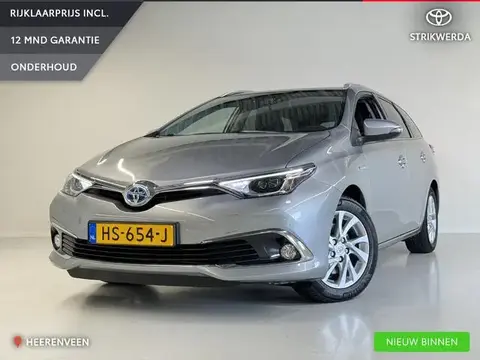 Used TOYOTA AURIS Hybrid 2015 Ad 