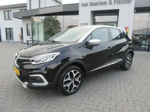 Used RENAULT CAPTUR Petrol 2017 Ad 