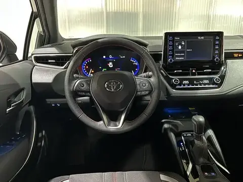 Used TOYOTA COROLLA Hybrid 2021 Ad 