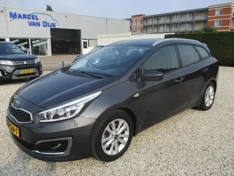 Used KIA CEED Petrol 2017 Ad 