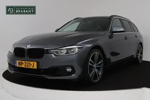 Used BMW SERIE 3 Petrol 2017 Ad 