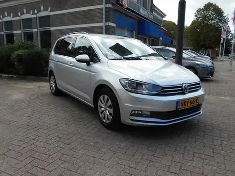 Used VOLKSWAGEN TOURAN Diesel 2017 Ad 