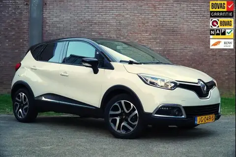 Used RENAULT CAPTUR Petrol 2016 Ad 