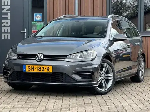 Used VOLKSWAGEN GOLF Petrol 2018 Ad 