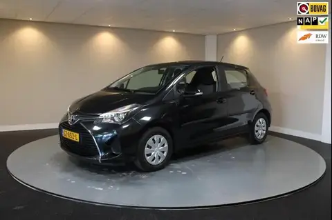 Used TOYOTA YARIS Petrol 2015 Ad 